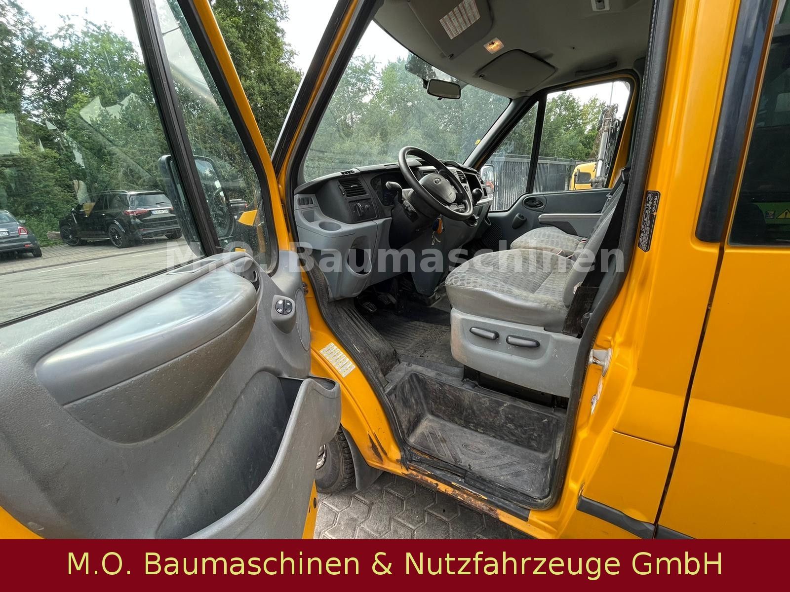 Fahrzeugabbildung Ford Transit Pritsche FT 350 EL /  DOKA / AC /