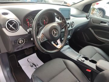 Mercedes B 180 - 11