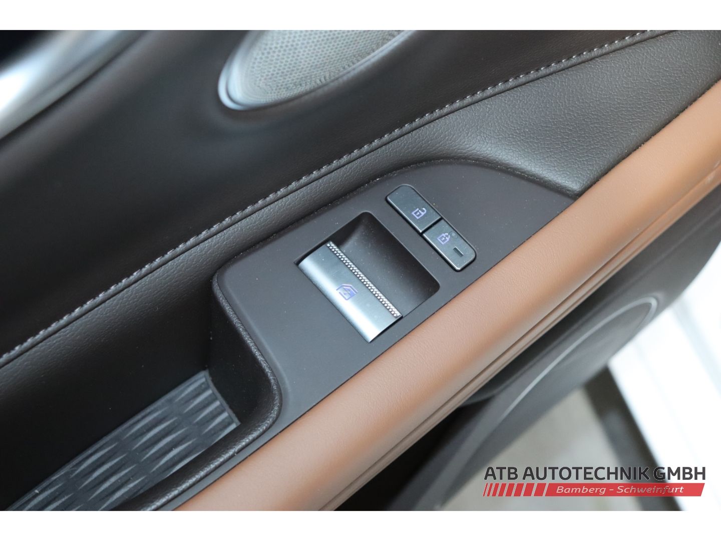 Fahrzeugabbildung Genesis G80 Electrified 4WD Luxury 87,2kWh 98,1% SOH Sol