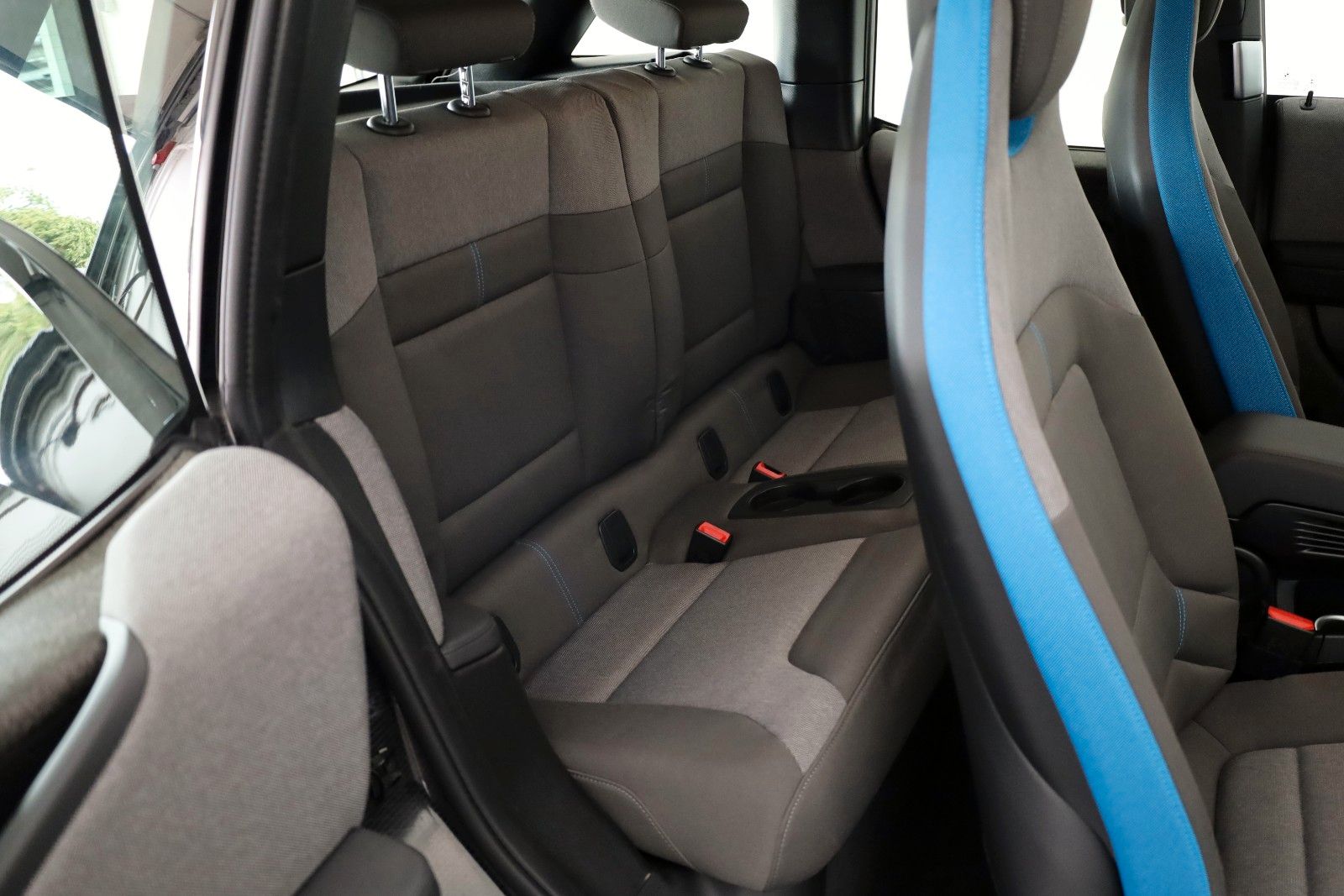 Fahrzeugabbildung BMW i3 s,135kW Business+Comfort,SD,Kamera,ACC,H&K,WR