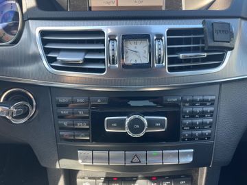 Mercedes E 200 - 11