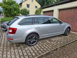 Skoda Octavia 2.0 TDI Green tec DSG Elegance Combi... - Skoda Octavia: Elegance TDI