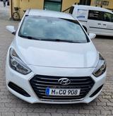 Hyundai i40 1.7 CRDi 104kW blue Premium DCT Premium - Hyundai i40 mit Diesel-Antrieb: Kombi, Automatik, 1.7