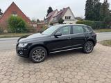 Audi Q5 2.0 TFSI 230PS quattro Schaltgetriebe *Xenon* - Audi Q5 Gebrauchtwagen in Hamburg