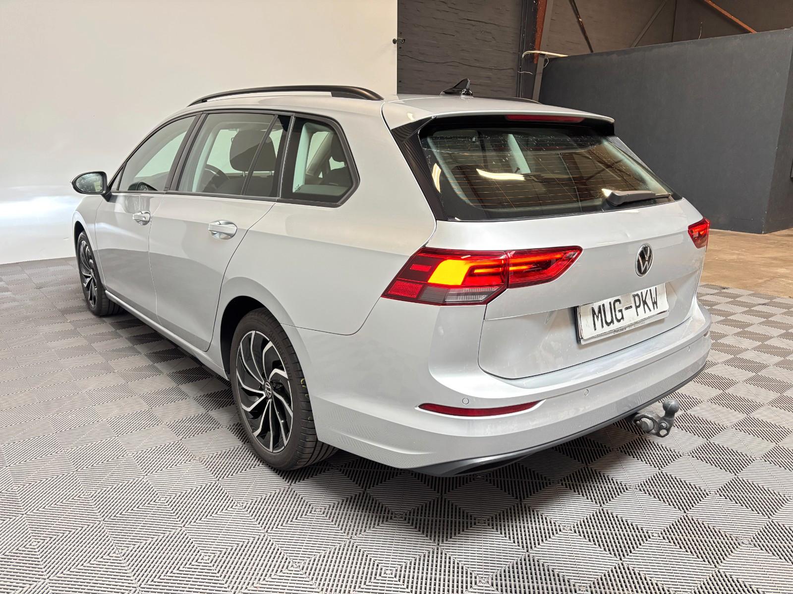 Volkswagen Golf VIII Variant Life 2.0 TDI*AHK-LED-ACC*