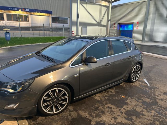 Opel Astra 1.6 Turbo Sport 132kW Sport OPC Line