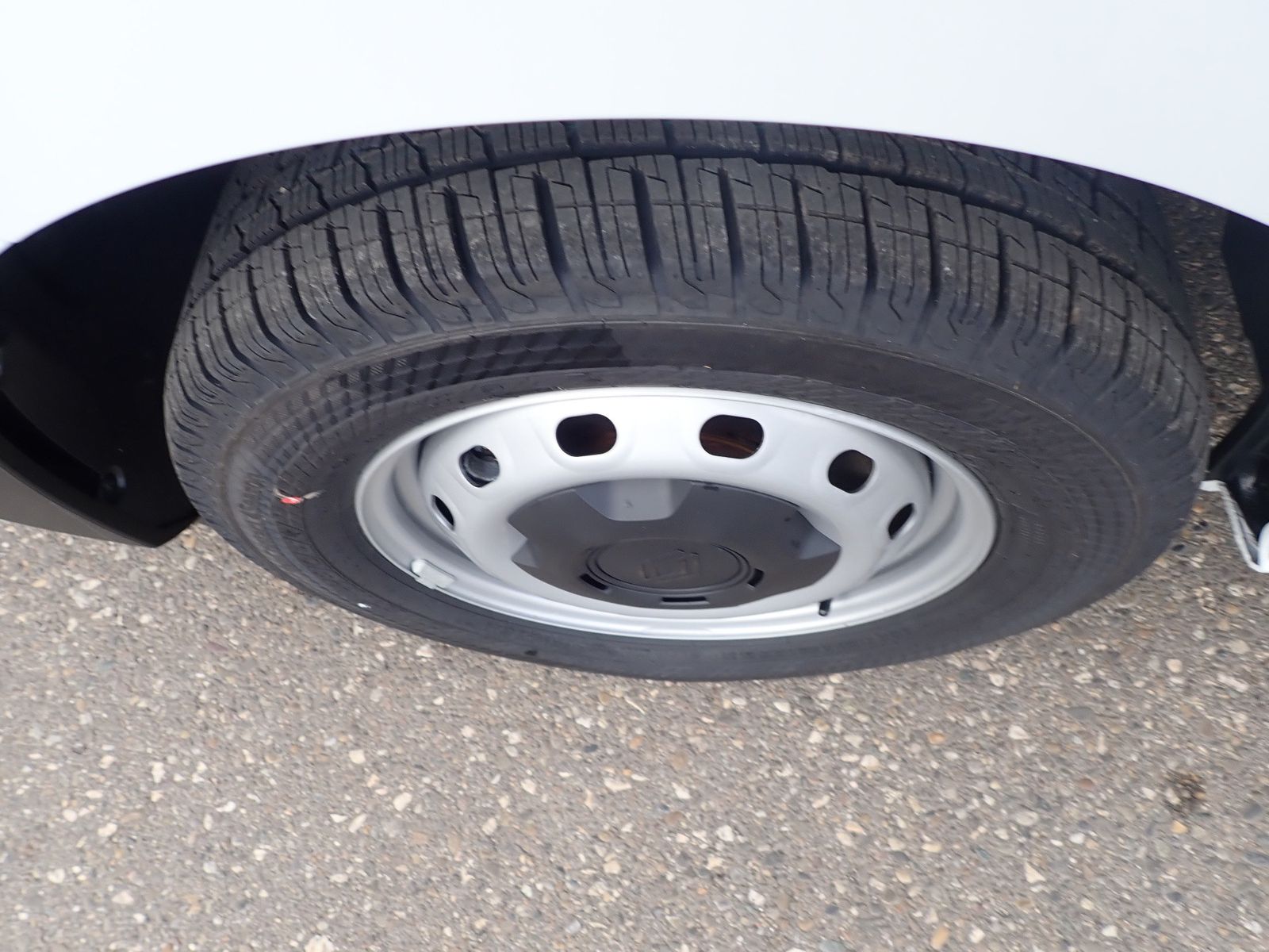 Fahrzeugabbildung Renault Trafic 3,0t BLUE dCi 130 L1H1 KOMFORT/BOTT-PAKET