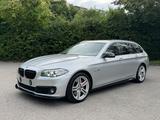 BMW 535d Touring A Luxury Line Automatik Bi-Xenon - BMW 535: Kombi, 535d