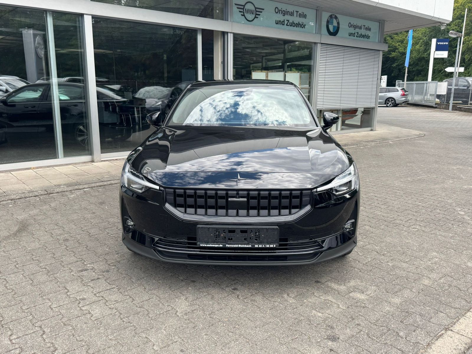 Fahrzeugabbildung Polestar 2 Standard Range SMNAVI+MEMO+SHZ+DAB+360°+19"