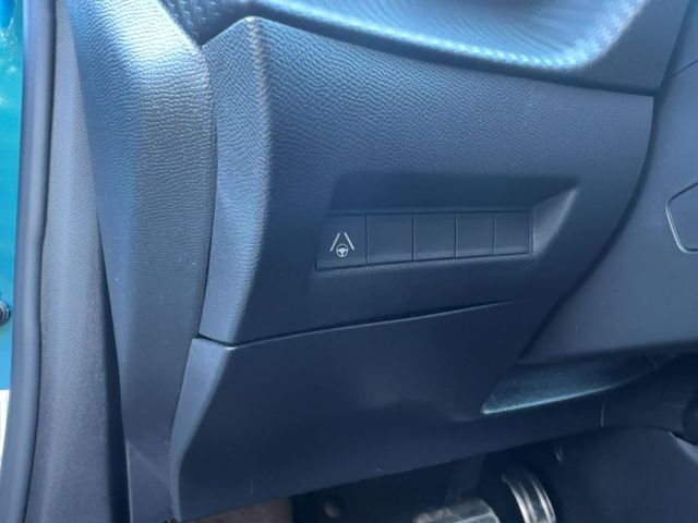 Foto Nummer 16: PEUGEOT 2008