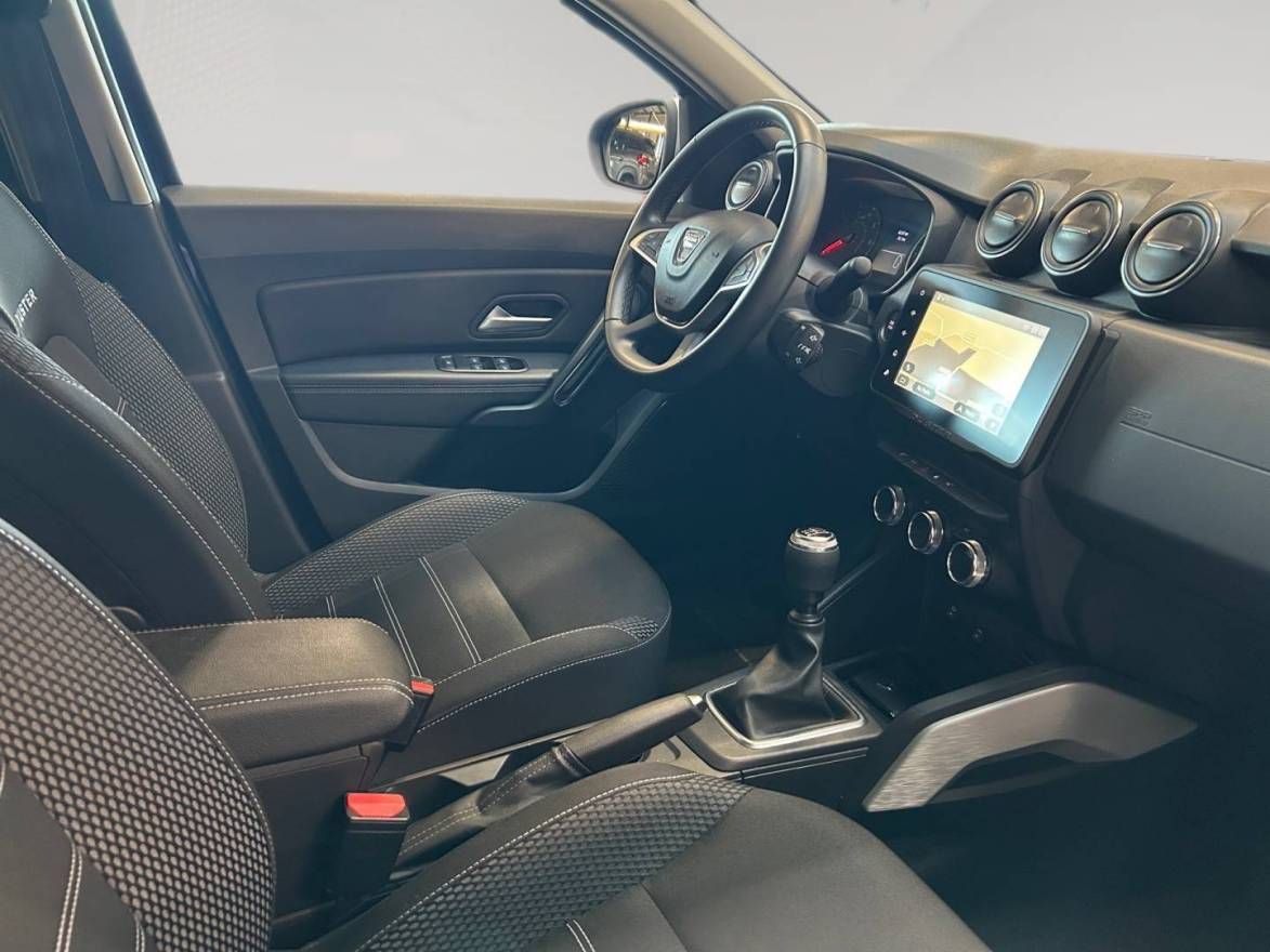 Fahrzeugabbildung Dacia DUSTER Prestige Blue