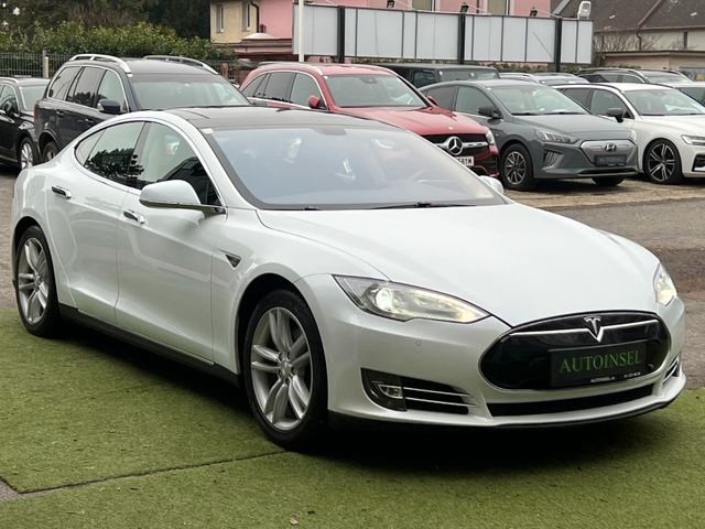 Tesla Model S P85+ Free Supercharging