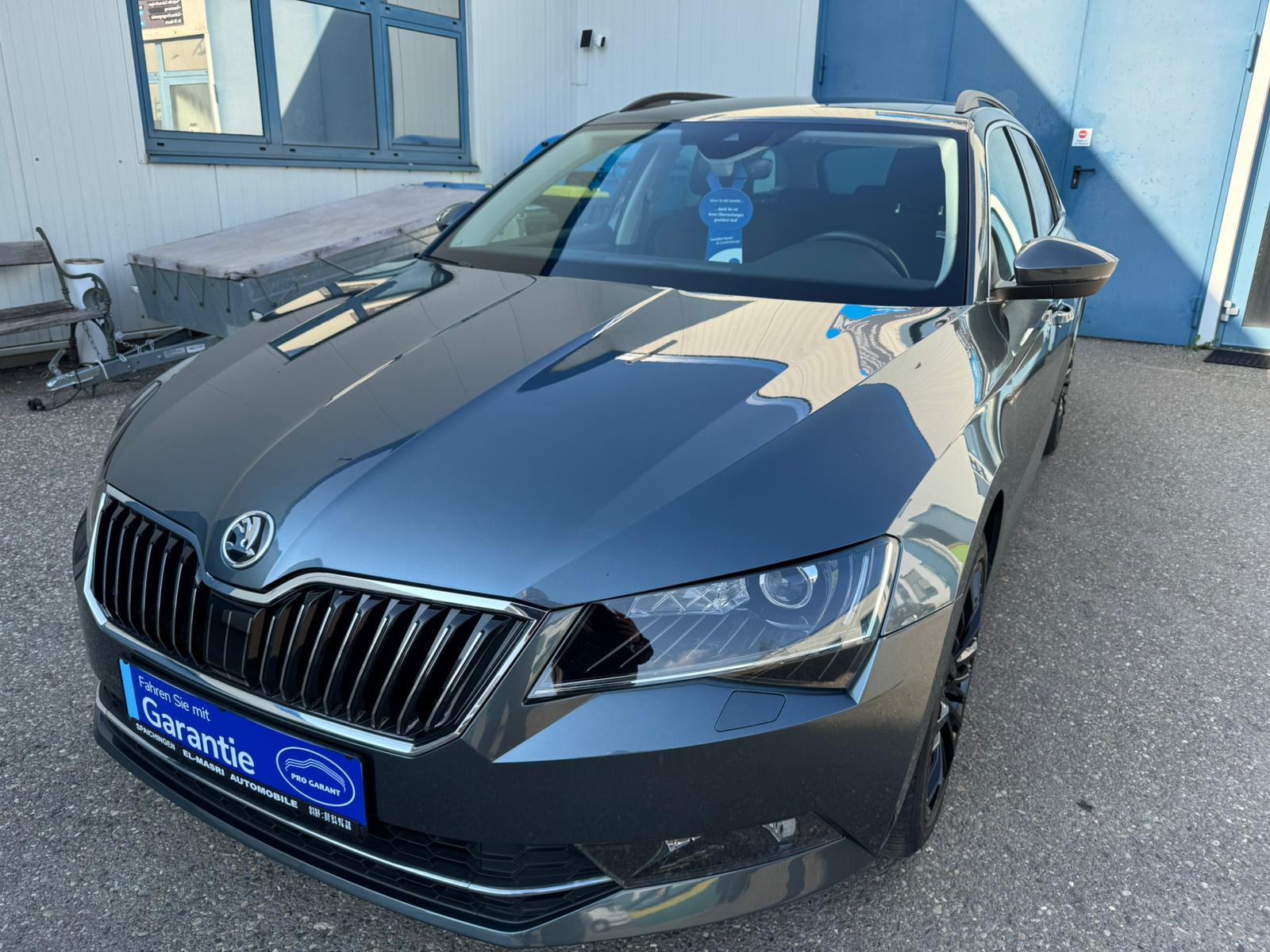 Skoda Superb Combi Ambition DSG HU NEU/Service NEU