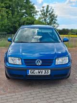 Volkswagen VW Bora Limousine - gebrauchte VW Bora aus dem Jahr 2001