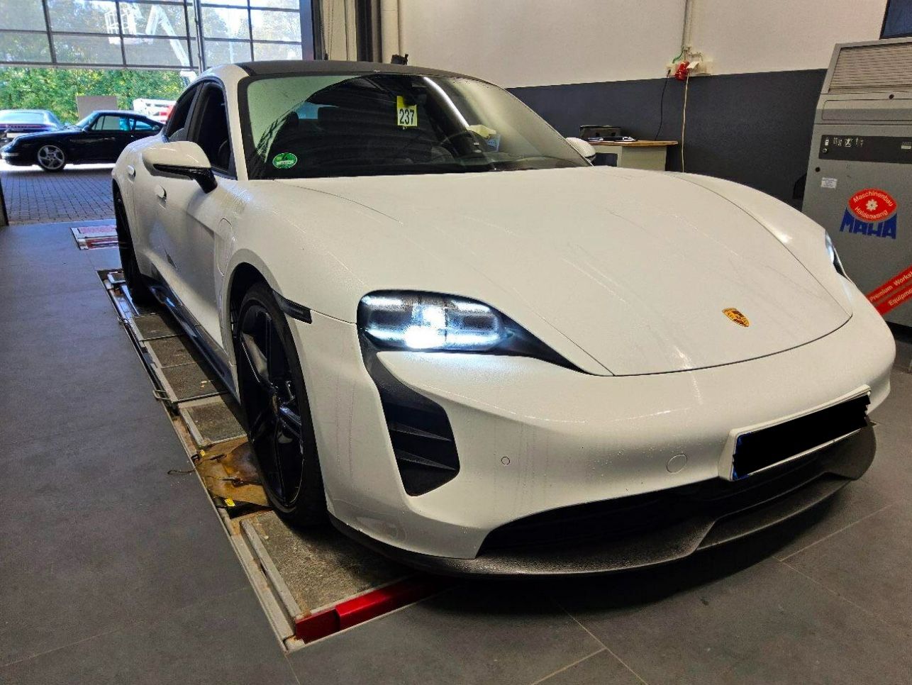 Porsche Taycan Bat. Perf. Sitzbelüftung ACC 360° PSCB foto 1