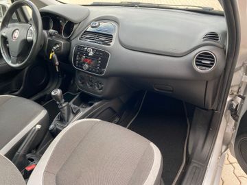 Bild 19 Fiat Punto More*KLIMA*SPORT*5TÜRER*8FACH/ALU*