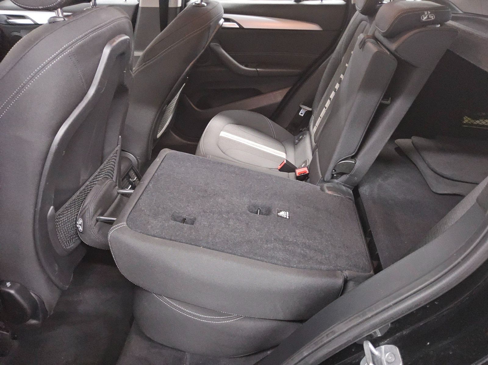 BMW X1 sDrive20d Advantage Navi ACC AHK RfK Shz PDC foto 12