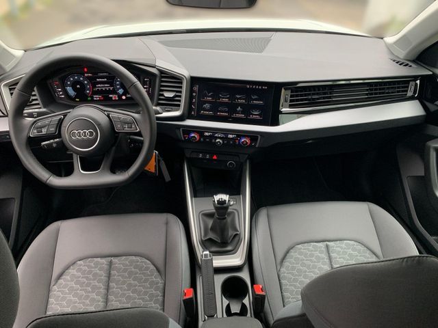 A1 Sportback 25 TFSI ADVANCED +LED+NAVI+ALU+VCP+