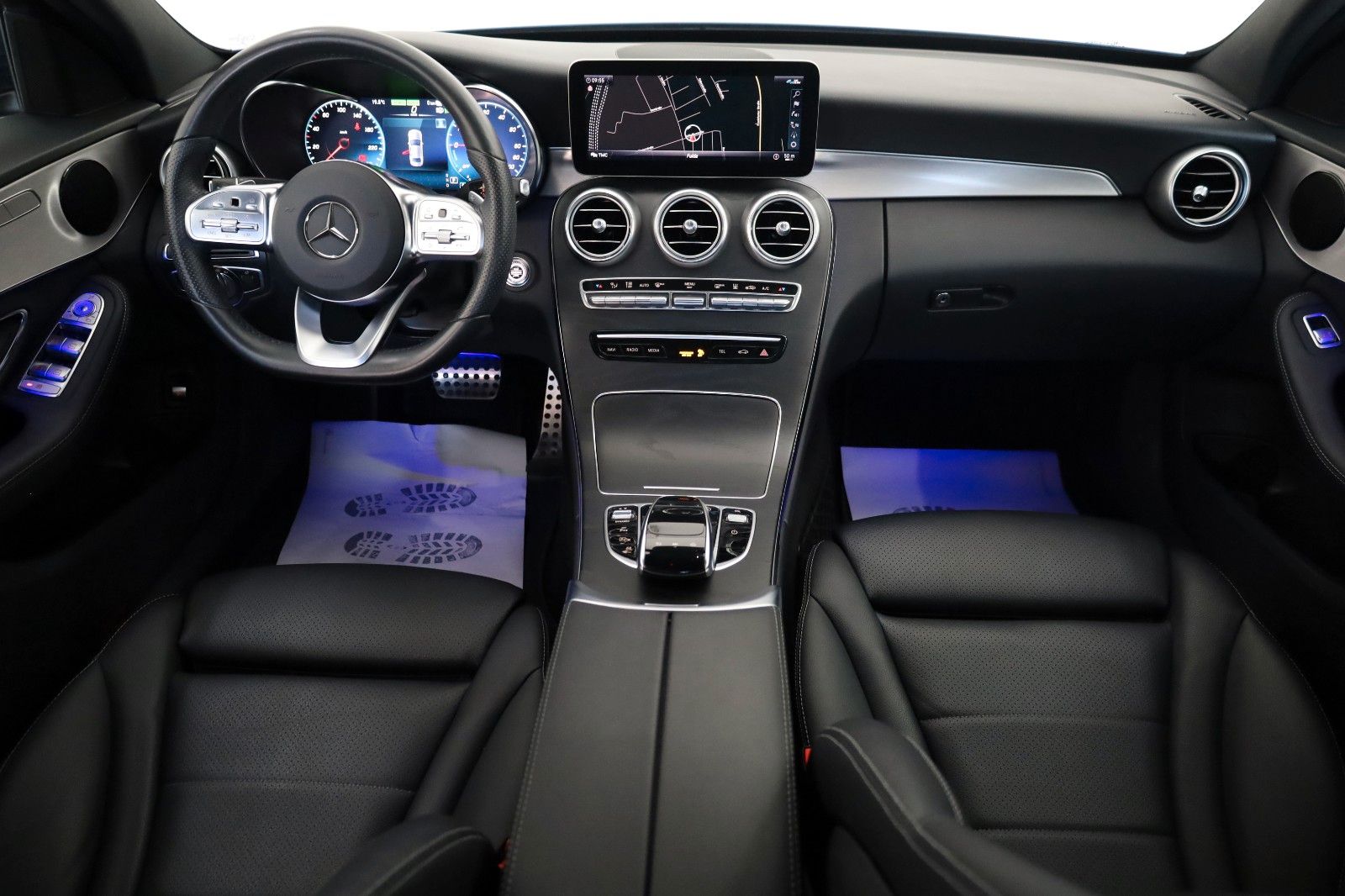 Fahrzeugabbildung Mercedes-Benz C 300 de Lim., AMG line,Leder,Navi,LED,SH,Kamera