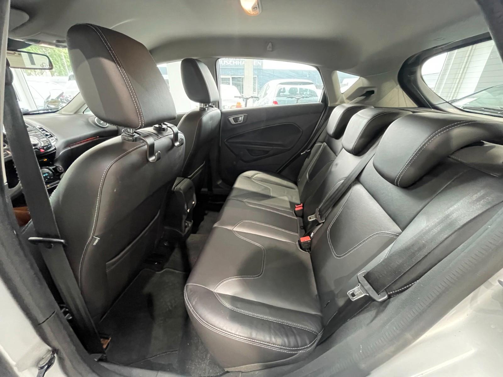 Ford Fiesta Titanium SHZ/8-Fach/Keyless-Go/HU+TÜV NEU