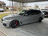 BMW 540d xDrive Touring  M Sport Laser HU AHK - BMW 540 Gebrauchtwagen in München