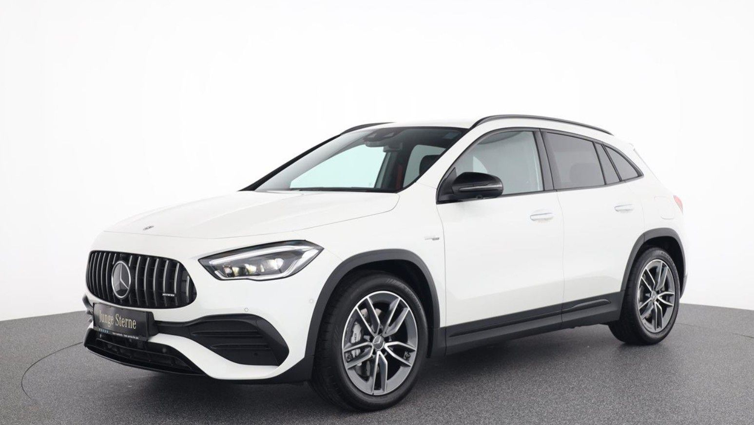 Mercedes-Benz GLA 35 AMG Multibeam Distronic 360°