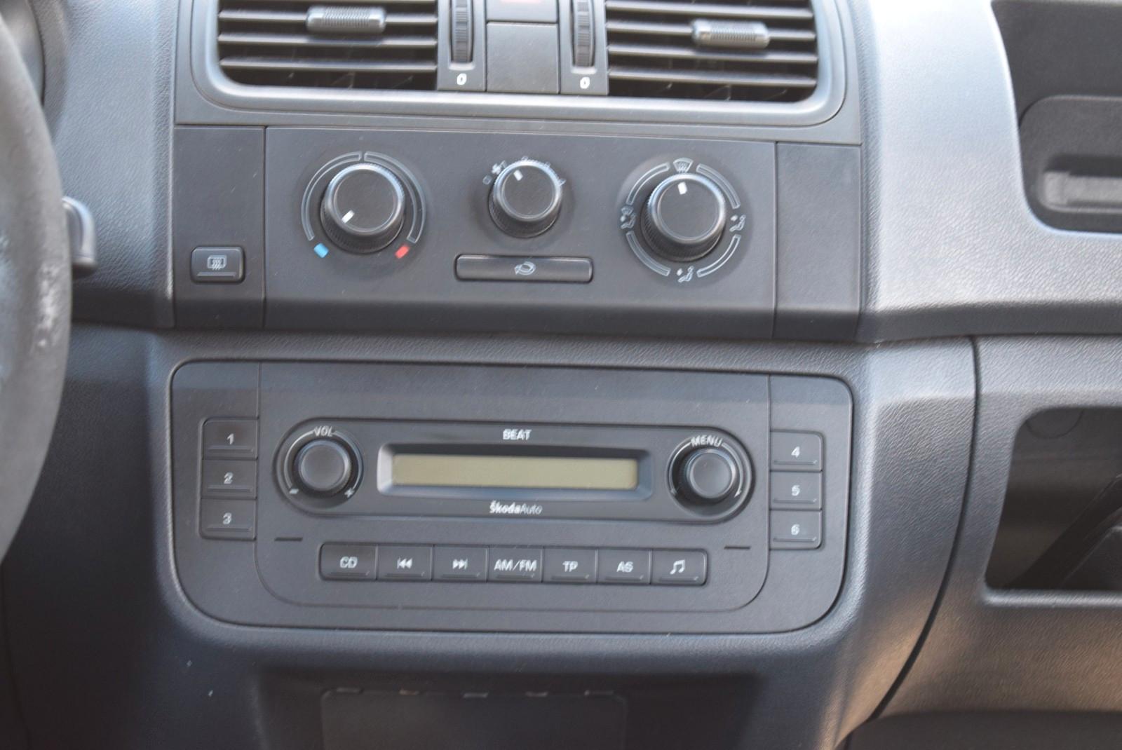 Skoda Fabia 2009 — photo 12