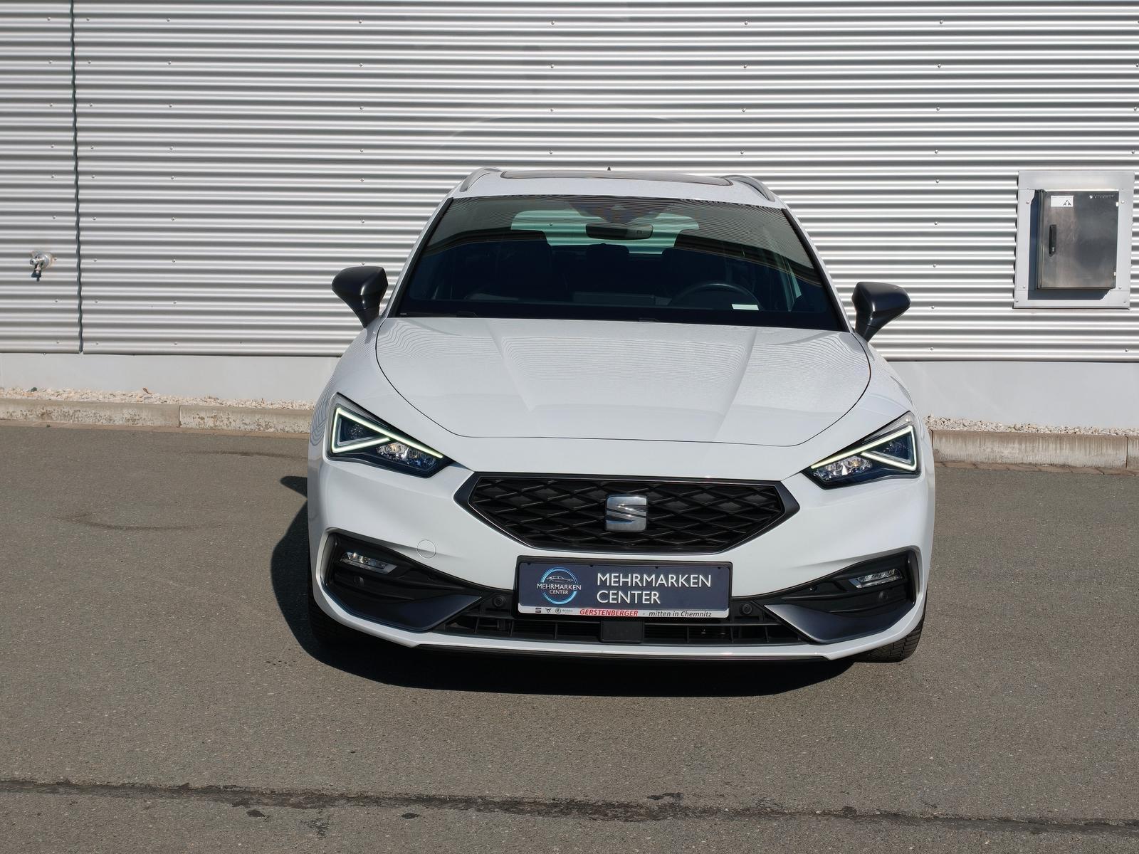 Seat Leon ST 1.5 eTSI DSG FR Plus AHK/ACC/NAVI/PANO