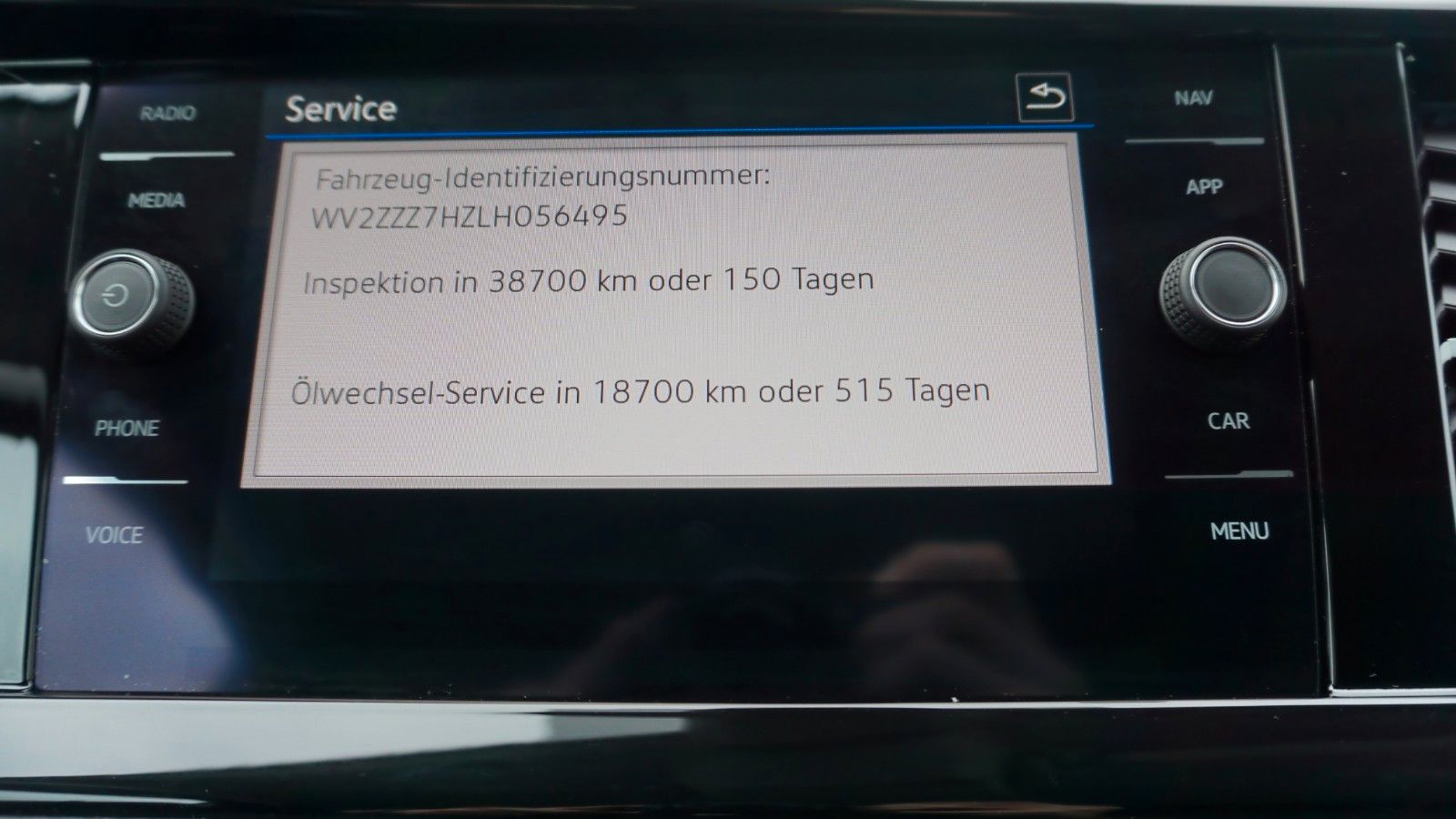 Fahrzeugabbildung Volkswagen T6 Multivan 2.0L TDI DSG Kamera Navi AHK 7 Sitze