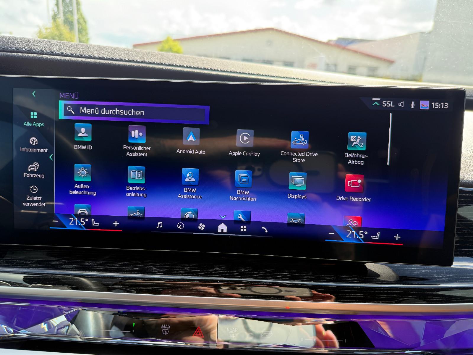 BMW 740d xDrive M Sport Crafted Clarity Sky Lounge