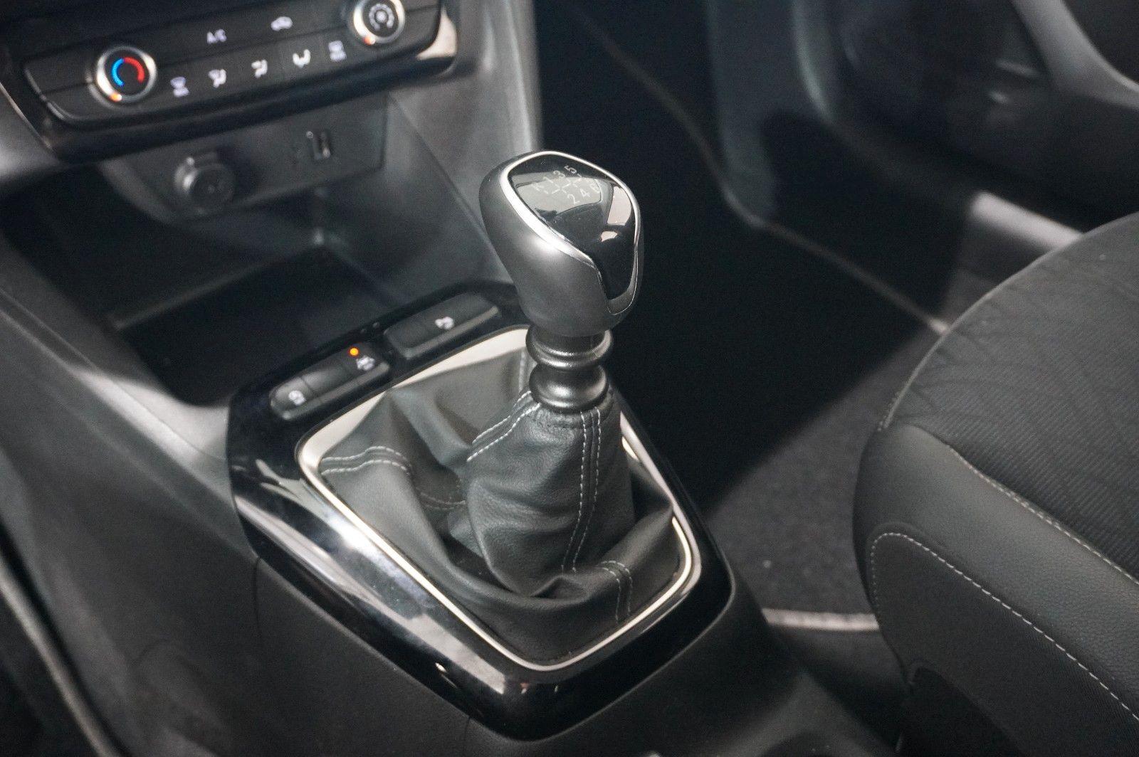Fahrzeugabbildung Opel Corsa F 1.2 ELEGANCE NAVI/LED/VIRTUAL/SPORT/DAB+