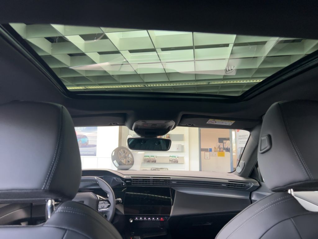 Peugeot 308 - Bild 12