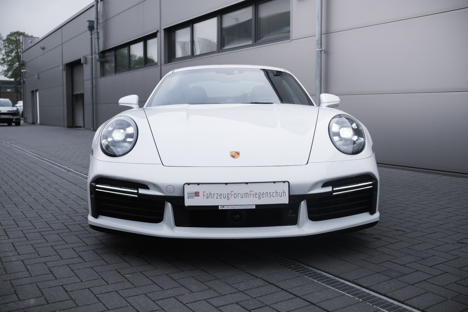 Fahrzeugabbildung Porsche 992/911 Turbo S - Lift - LED - 360´´ - InnoDrive