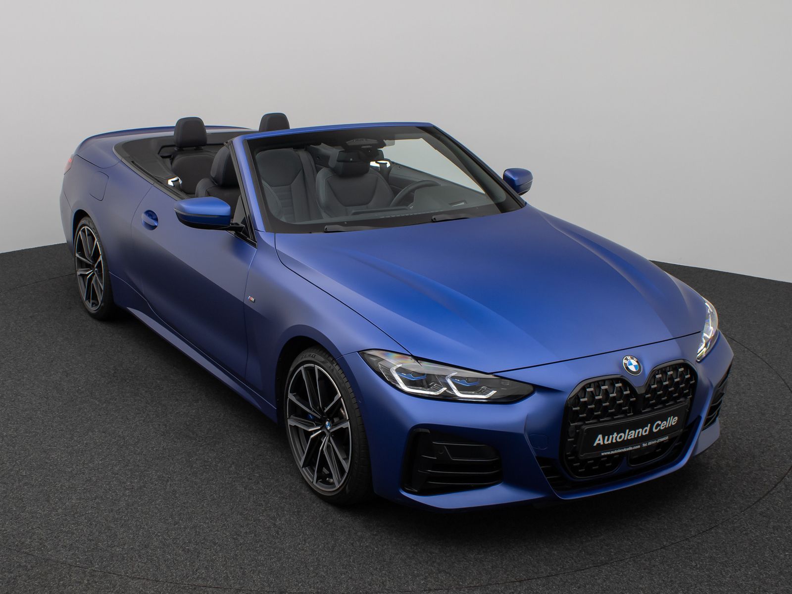 Fahrzeugabbildung BMW M440i xD Cabrio DAB Kamera HUD Individual 19Zoll
