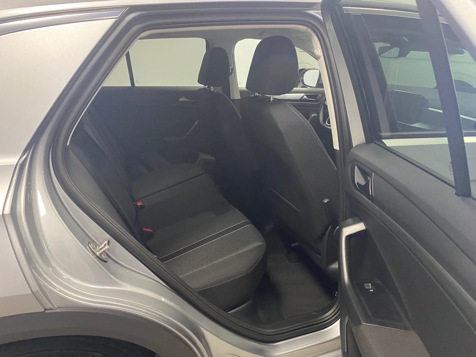Fahrzeugabbildung Volkswagen Golf Variant 2.0 16V T FSI R BMT/Start-Stopp 4Mo