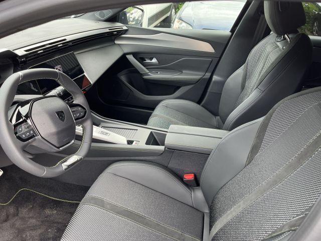 Peugeot 308 SW Plug-In Hybrid 225 e-EAT8 GT