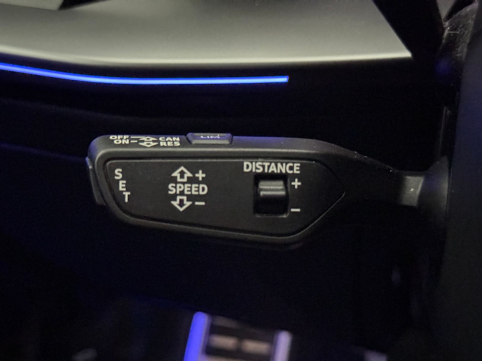 Fahrzeugabbildung Audi A3 Limousine S-LINE RS3 S-SITZE PANO VIRTUAL LED