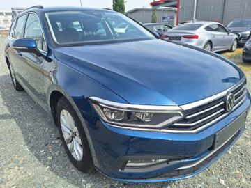 Volkswagen Passat Variant - 2