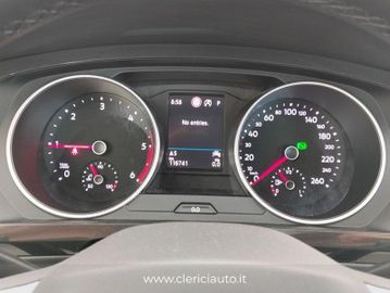 Volkswagen Tiguan - 12