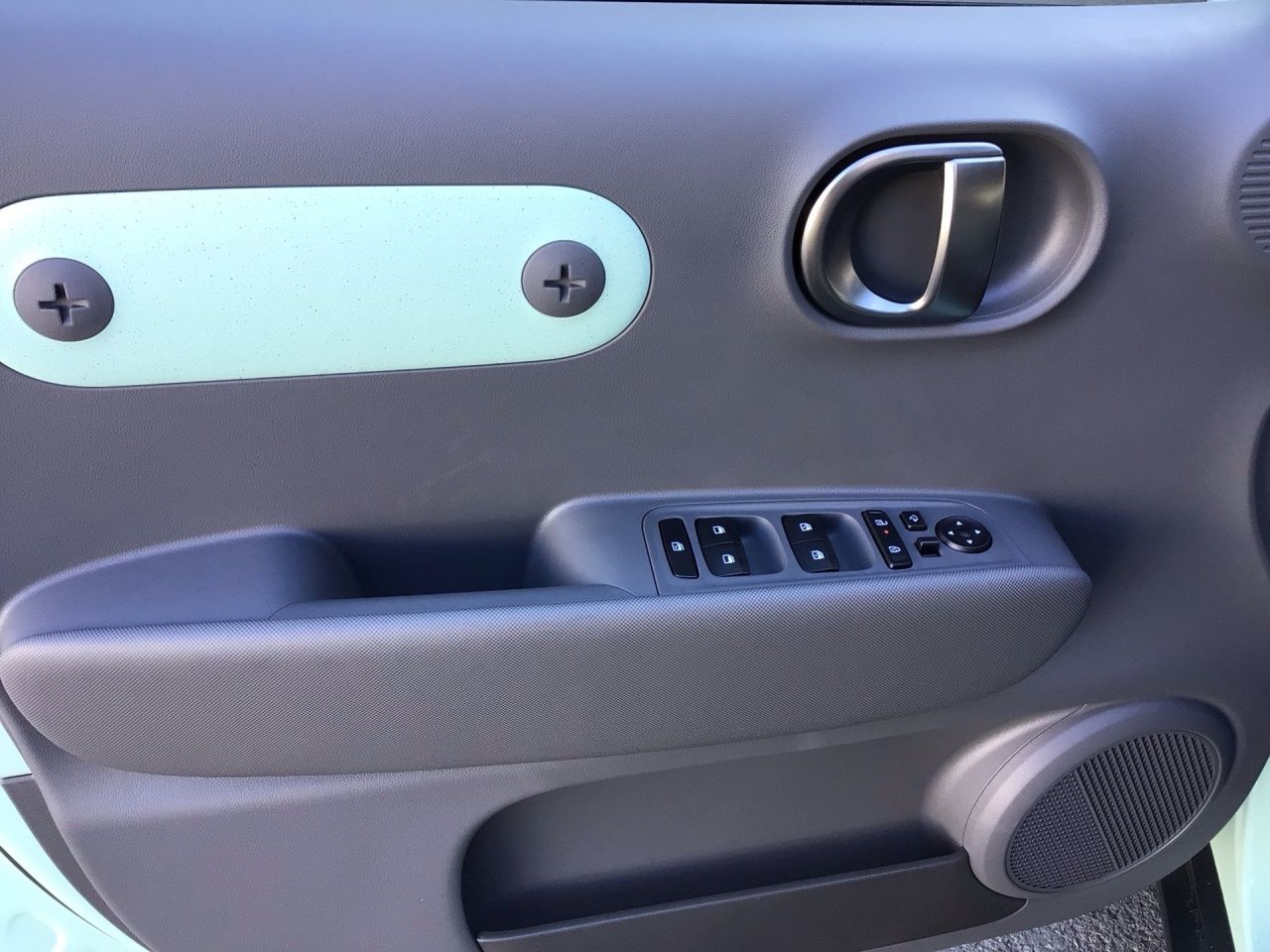 Fahrzeugabbildung Hyundai INSTER LOUNGE SHZ*LHZ*NAVI*CARPLAY*USB*