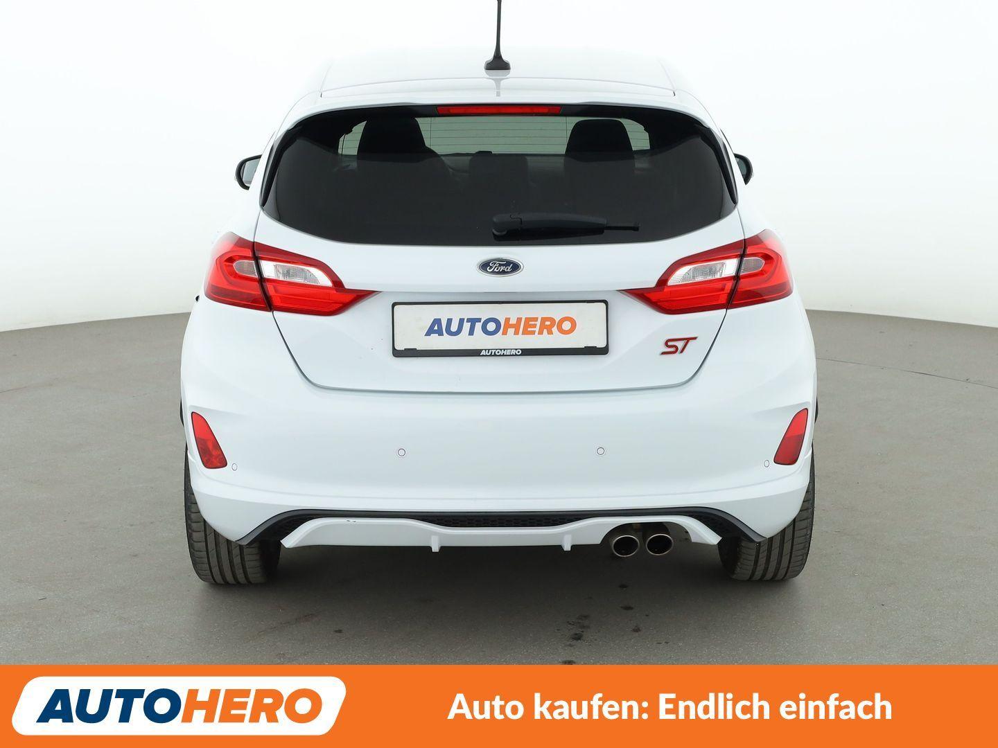 Ford Fiesta 1.5 EcoBoost ST*TEMPO*PDC*SHZ*RECARO*BT*