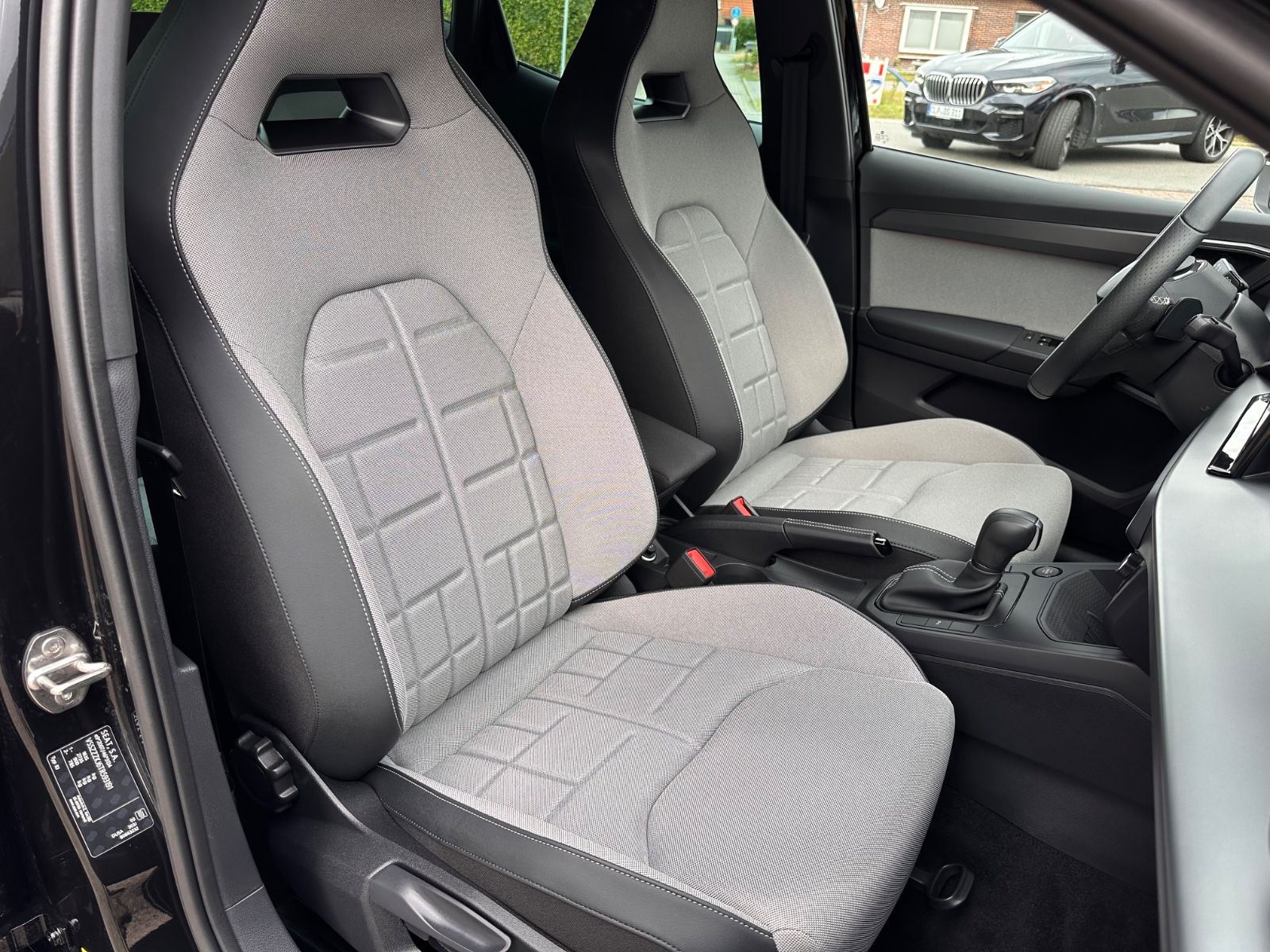 Fahrzeugabbildung SEAT Ibiza 1.0 TSI FR Black Edition DSG ACC/LED/Kamer
