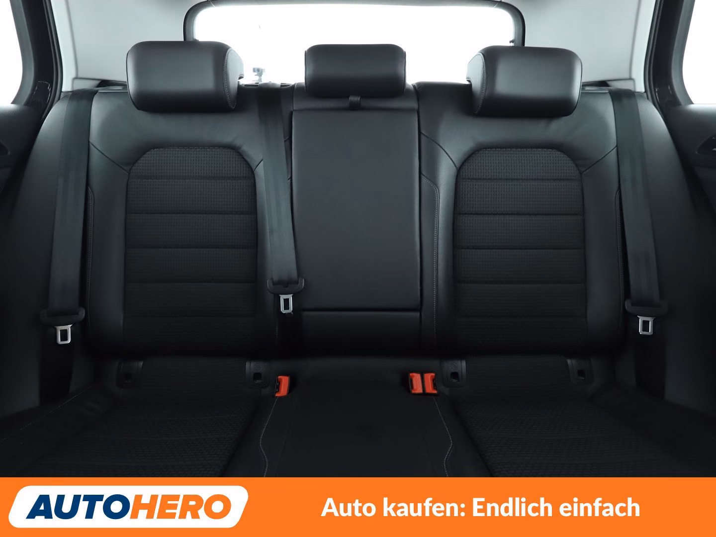 Volkswagen Golf VII 1.4 TSI Highline BMT Aut.*NAVI*XENON*