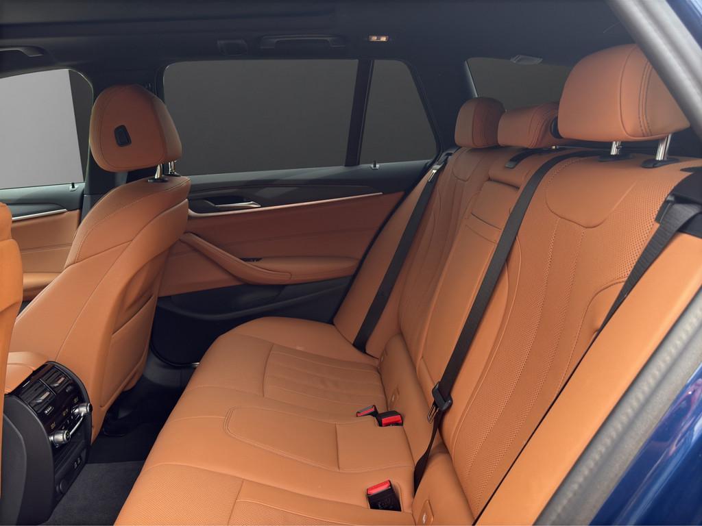 BMW 530i T. M-SPORT LASER NAVI PANO KAMERA 19" AHK