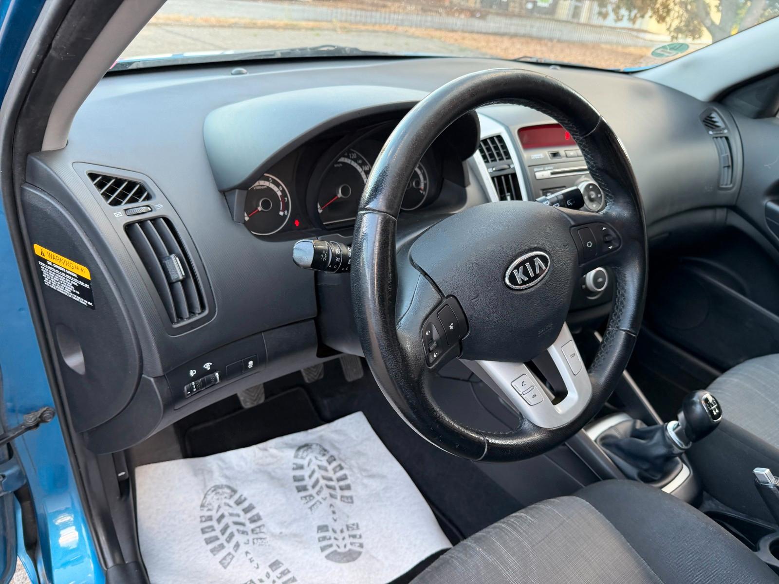 Kia Ceed Sportswagon Vision 1.6 Klima Sitzheizung