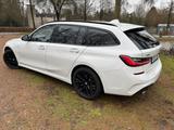 BMW 330e X Drive- M-Paket- erst 62400km !! - BMW: Weiß, 3er