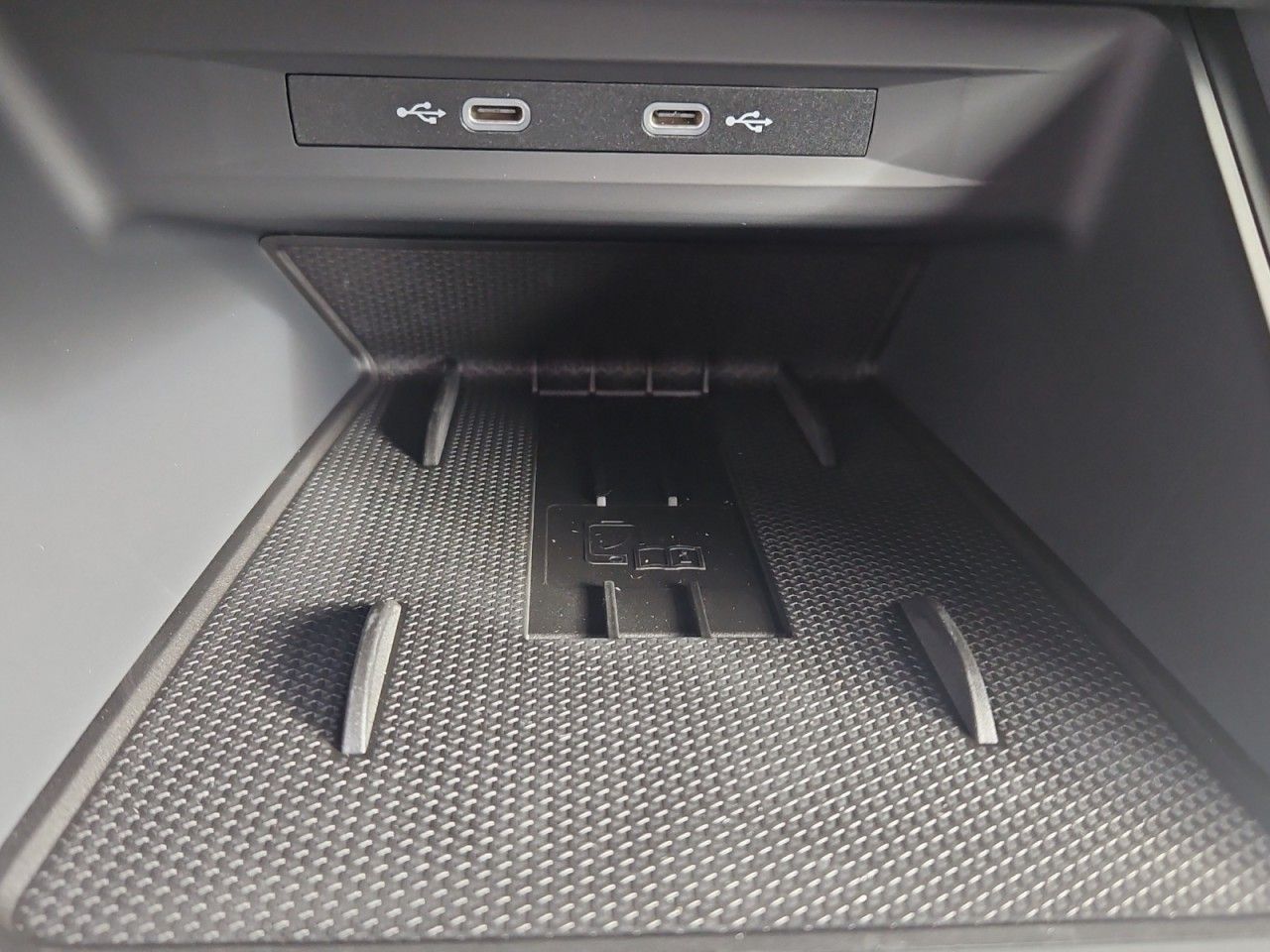 Fahrzeugabbildung CUPRA Leon SP 2.0 TSI 245 kW 4Drive VZ EXTREME AHK