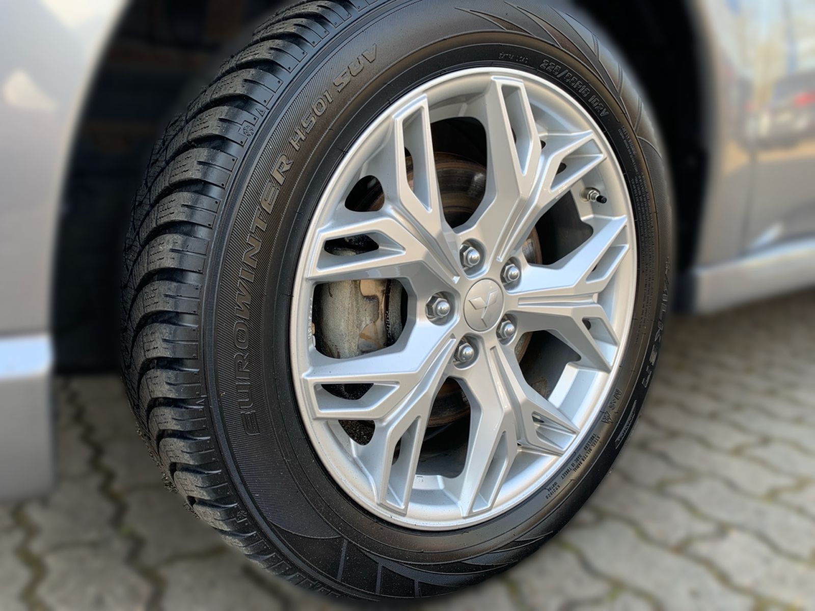 Fahrzeugabbildung Mitsubishi Outlander 2.4 PHEV Plug-in Hybrid Basis Spirit 4