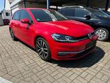 Volkswagen Golf VII Lim. Highline BMT/Start-Stopp Autom - Volkswagen Golf in Freiburg