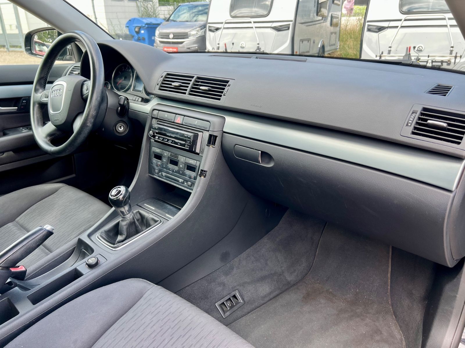 AUDI A4 1.6 AAC SHZ RADIO NAVI USB